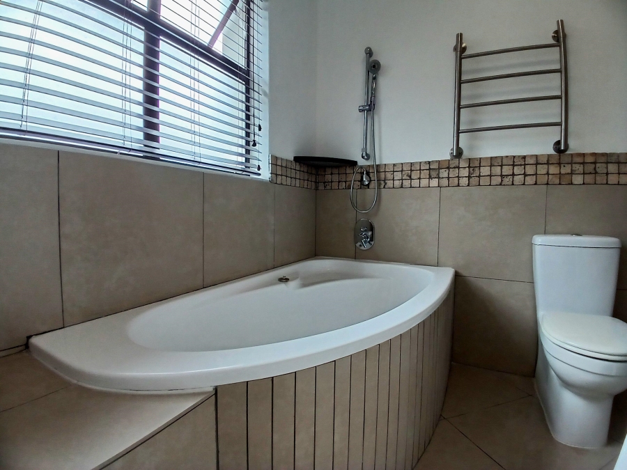 3 Bedroom Property for Sale in Knysna Central Western Cape